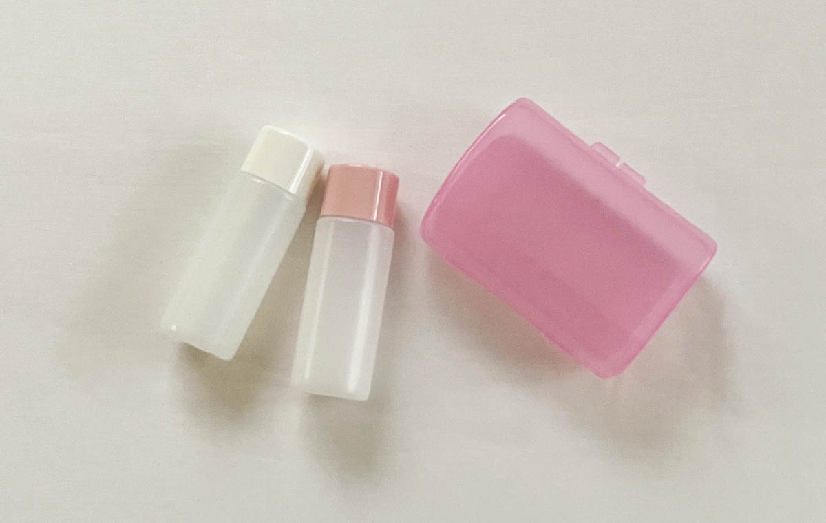 キャンドゥの「ケース付 トラベルセット」