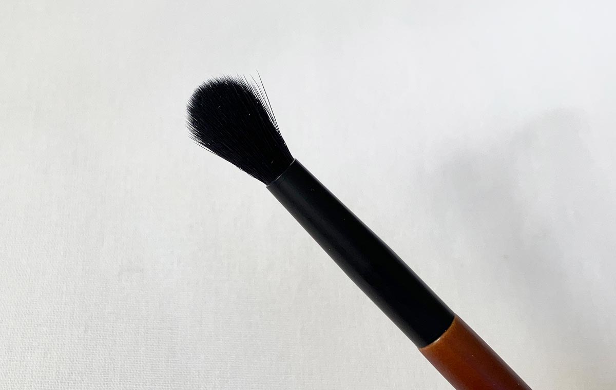 ダイソーの「ごくふわっ ノーズシャドウブラシ」のブラシ部分