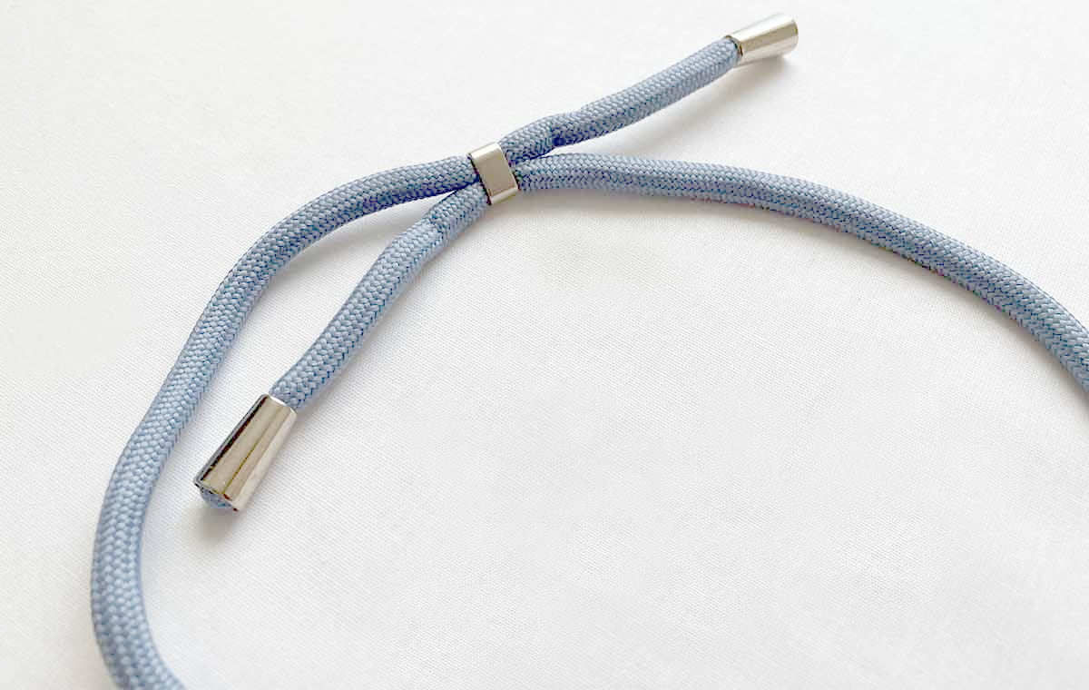 ストラップの結び目の写真