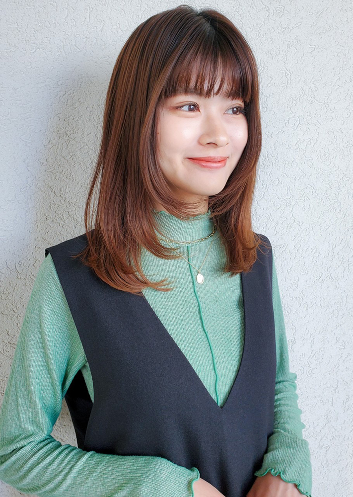 ワイドバング×大胆レイヤーの今っぽセミロング