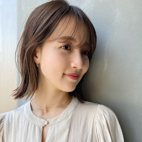 ストレートアイロンとオイルでセミウェットに