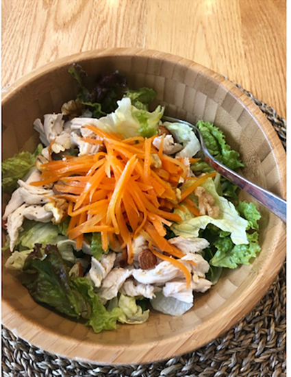 低カロリーのささみサラダ