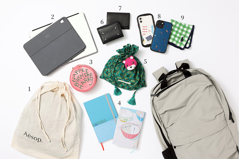 新人編集部員の通勤リュックの中身