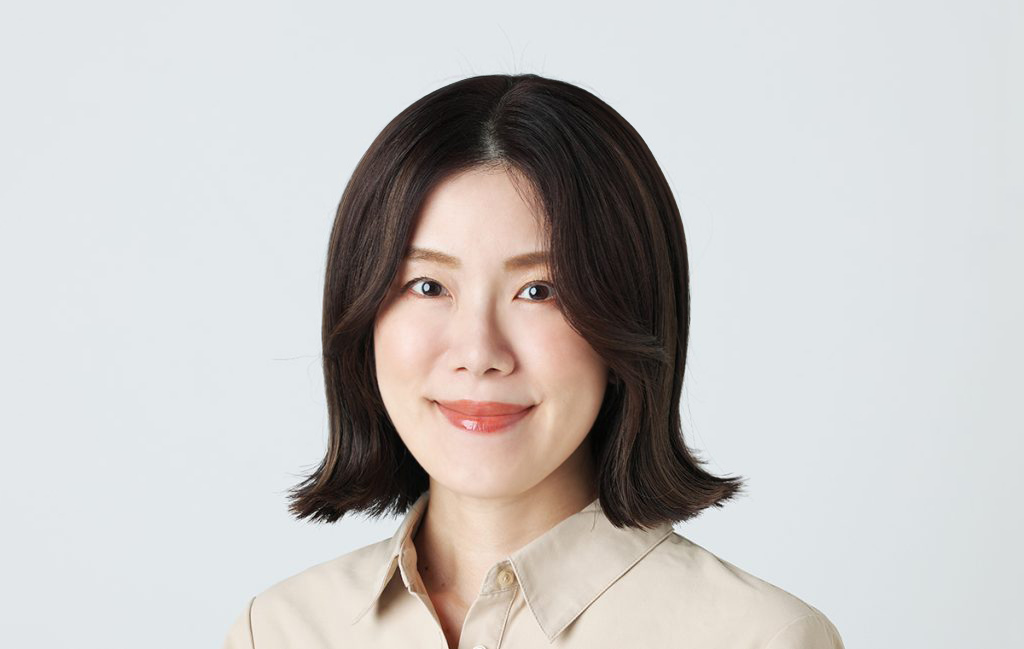 外ハネのボブヘア