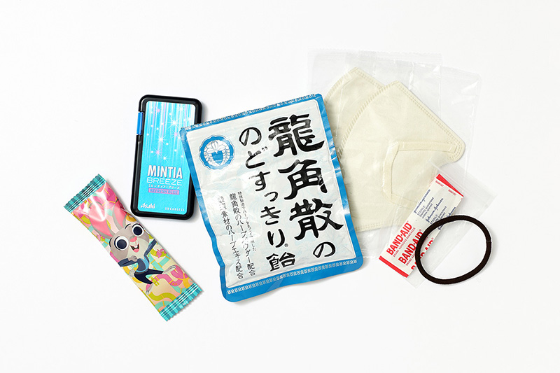 飴・マスクなど