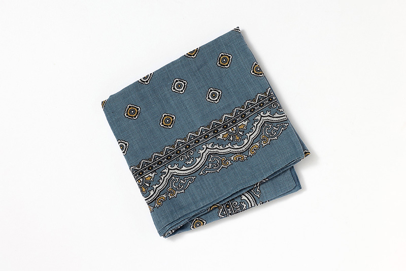 VINCENZO MIOZZAのスカーフ