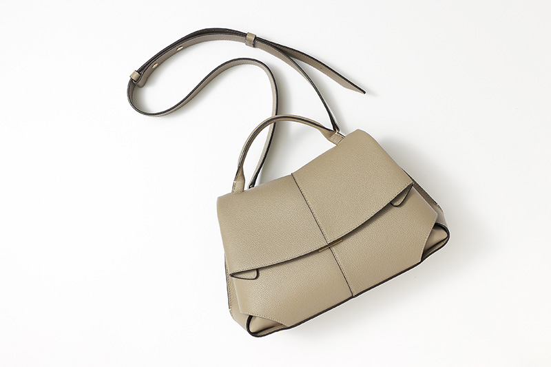 ポレーヌのショルダーバッグ