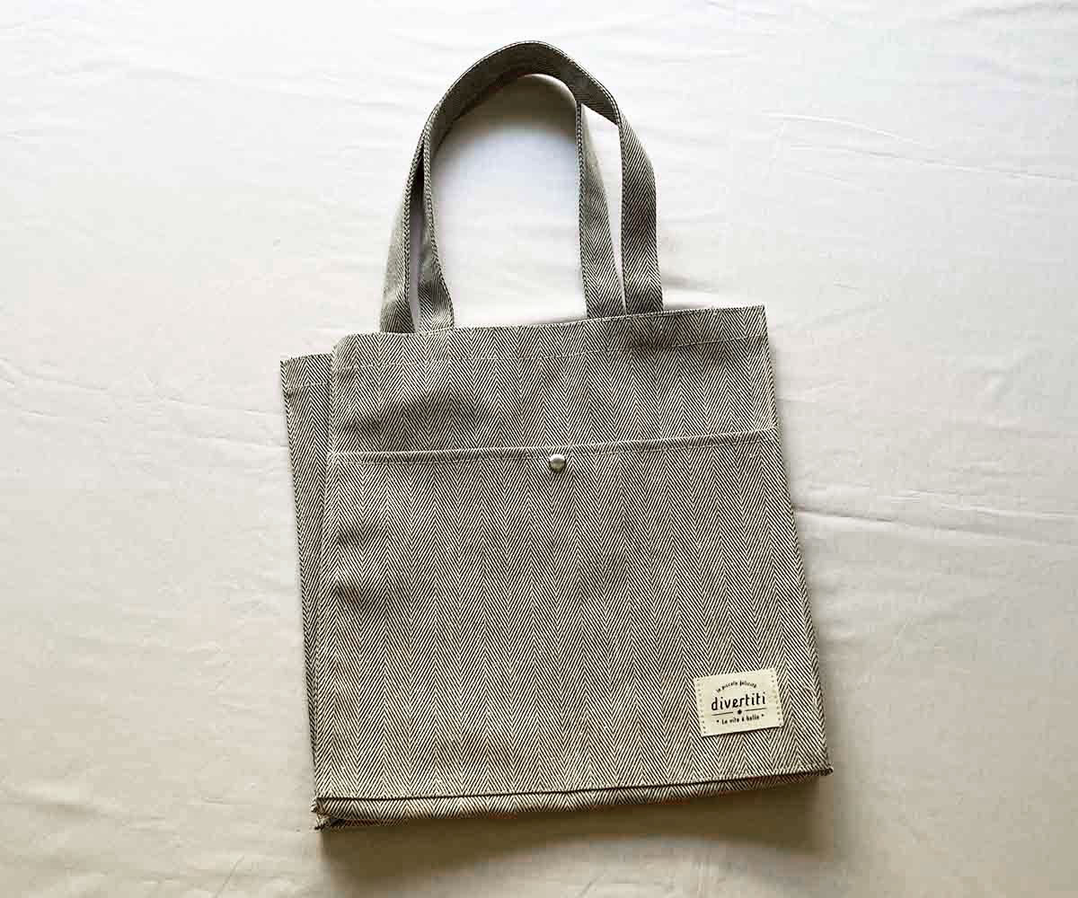 ダイソー「マチ&ポケット付きトートバッグ」の正面