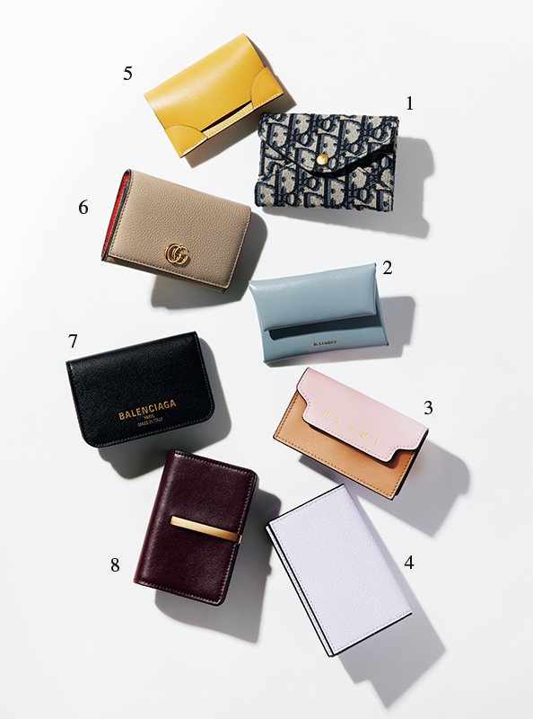 名刺とカード入れ