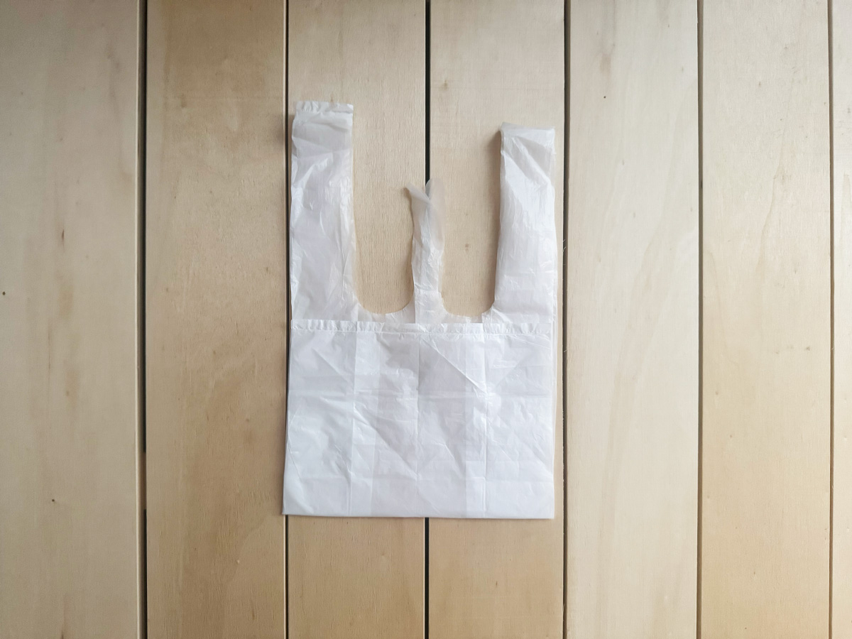 レジ袋の下側を折った工程