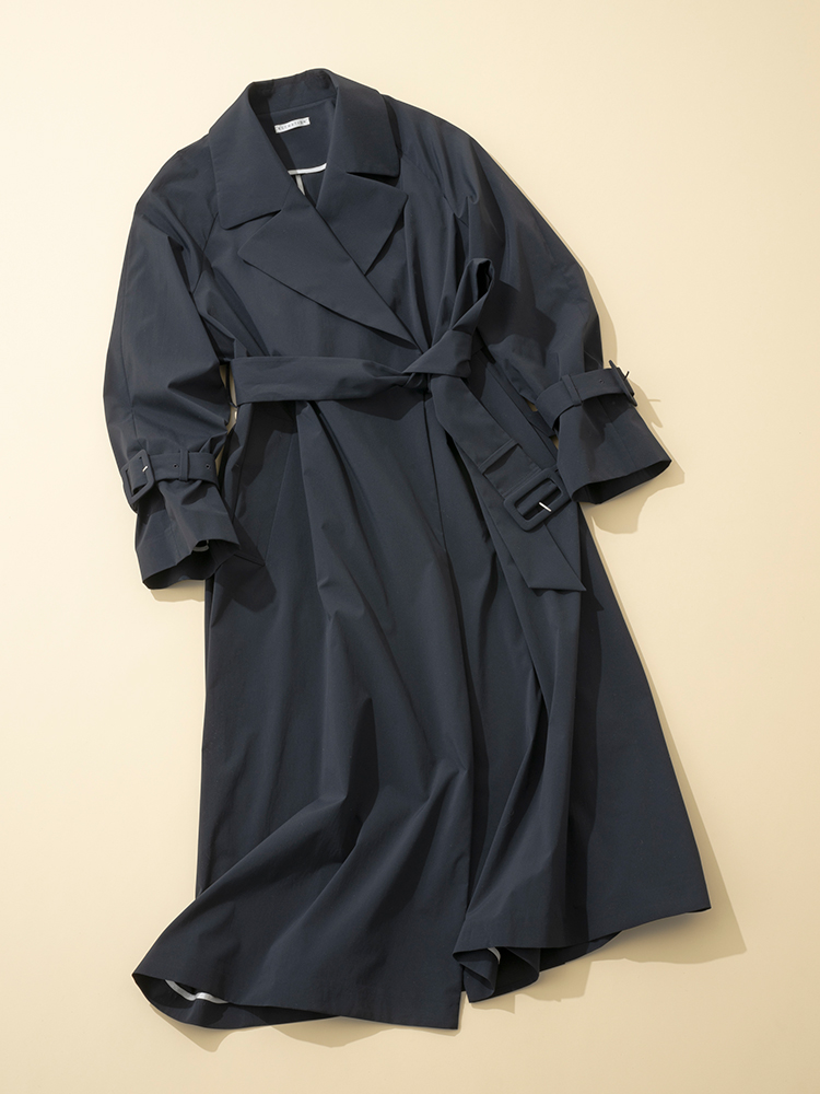 「ライトアウター」は、どんな襟とも合うステンカラーやノーカラーがおすすめ