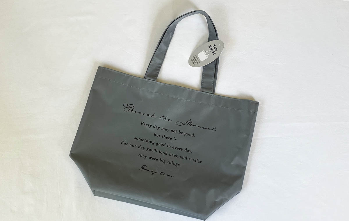 セリアの「トートバッグ（Mサイズ）」