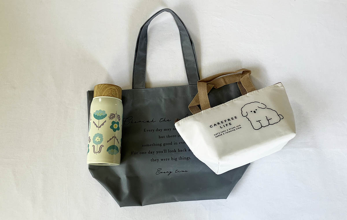 セリアの「トートバッグ（Mサイズ）」