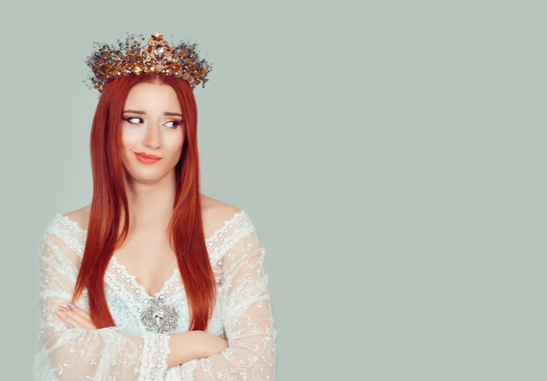 隣の芝生は青く見える とは 意味 英語 シーン           