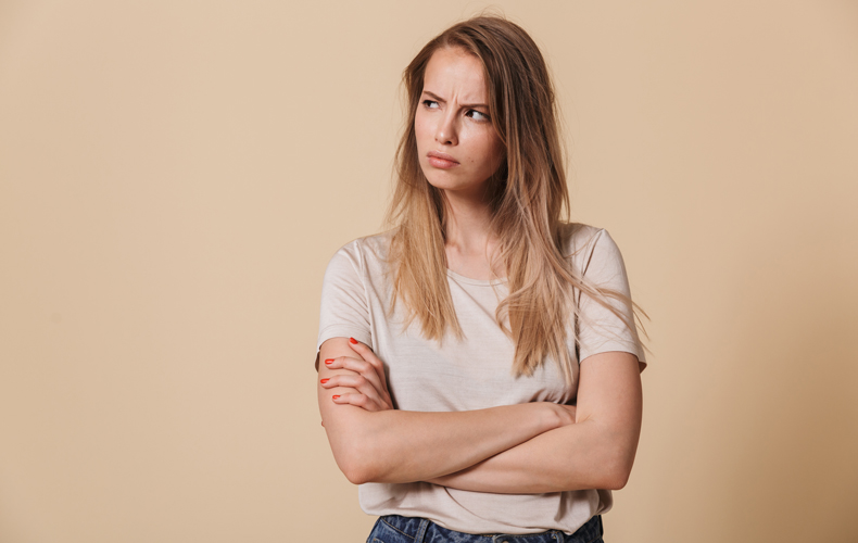 ふてぶてしい  人 特徴