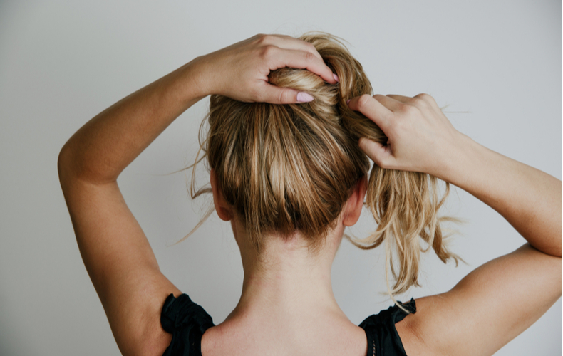 髪切りたいけど切れない対処法方法自分で切るセルフカットアレンジするヘアアレンジ