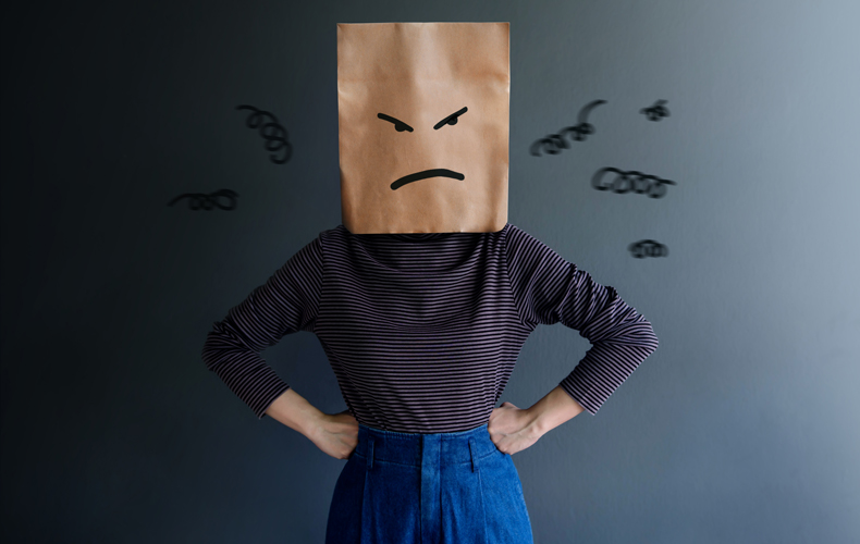 高圧的な態度 意味