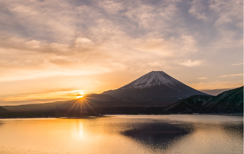 富士山と初日の出
