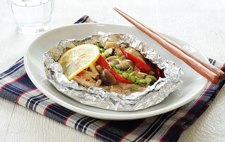 きのことチキンのホイル焼き