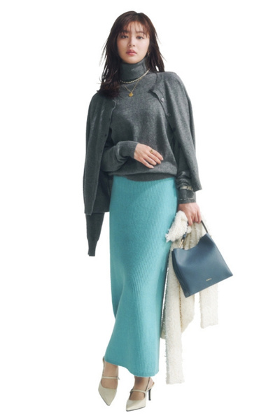 【2/9のコーデ】鮮やかニットスカートで春気分を先取り♡