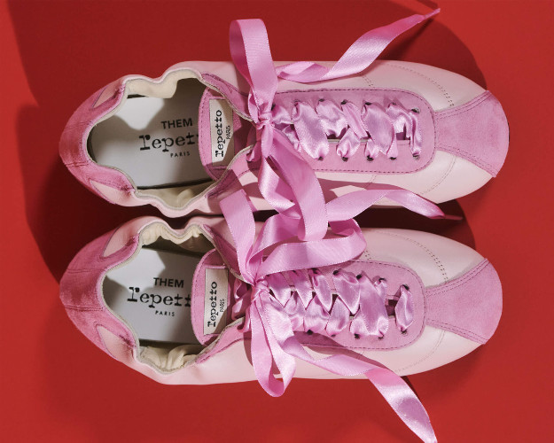 レースアップスニーカー