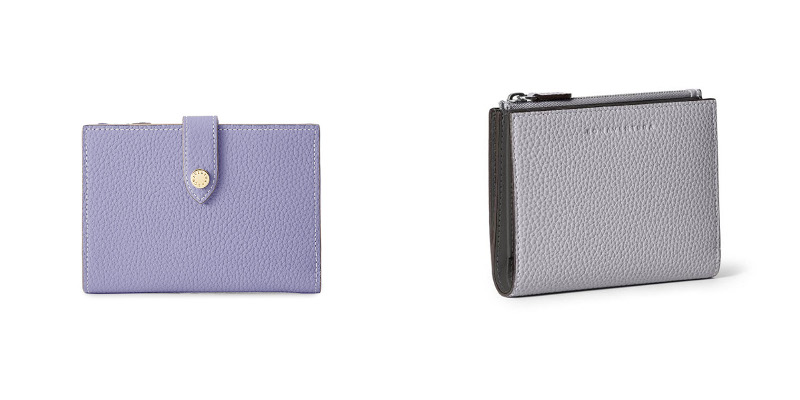 (左から)ベルテッド マルチ ウォレット シュリンクレザー(ミディアム)¥53,900
バイフォールド スリムウォレット シュリンクレザー¥59,400