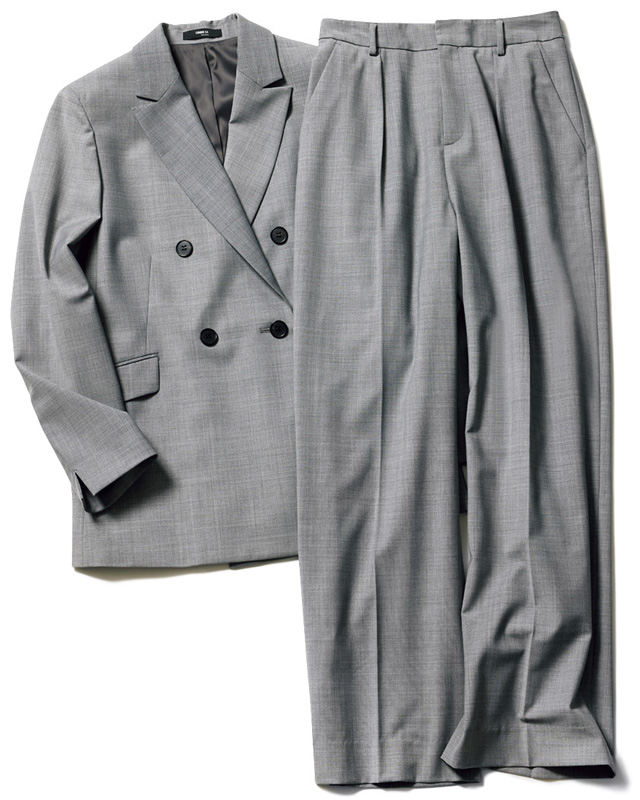 グレーのタックパンツ セットアップ