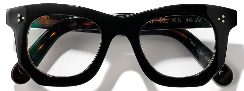 〝LESCA〟のメガネ