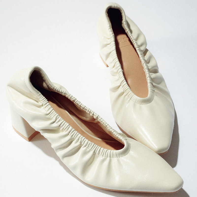 靴［5］￥11,000（PLST）