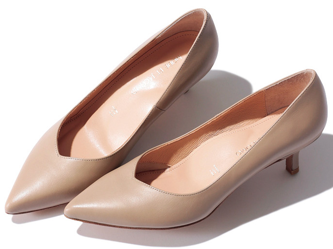 靴［5.5］￥24,750（オギツ〈MODE ET JACOMO〉）