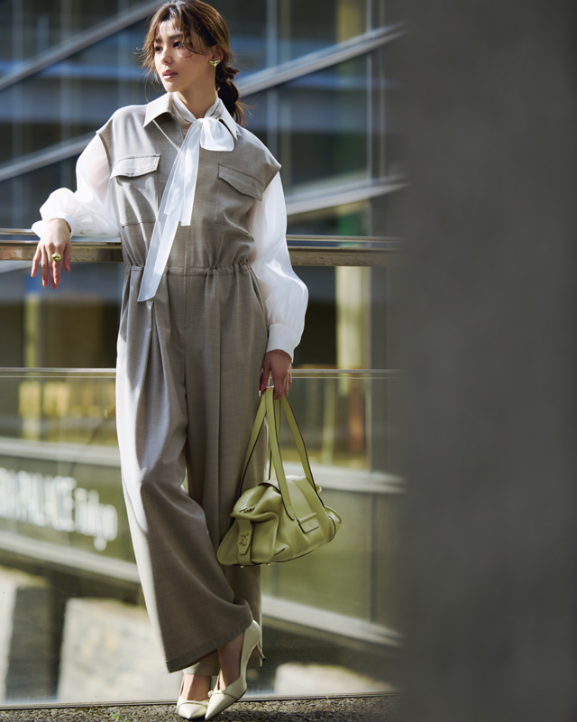 オールインワン×ボウタイブラウス