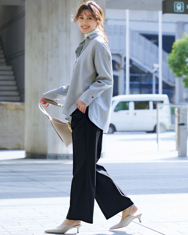 黒ボトムコーデ