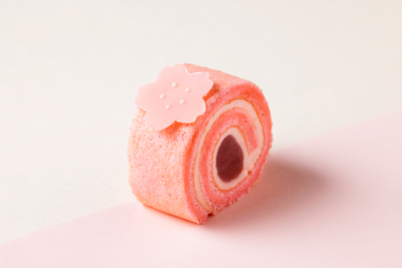 桜ロールケーキ