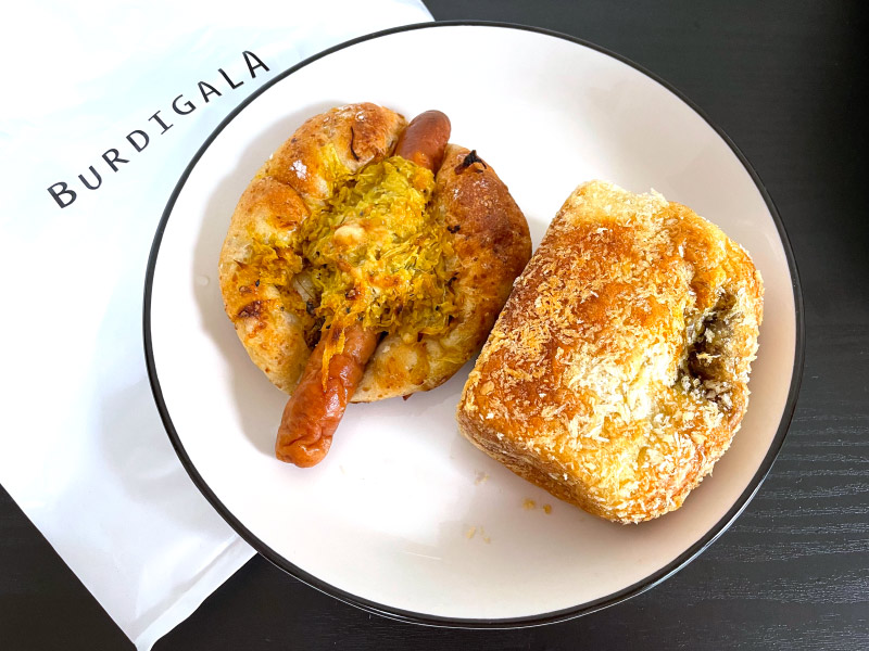 ブルディガラのカレーパン
