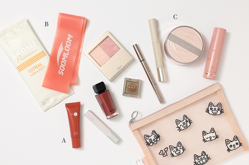 コスメポーチの中身