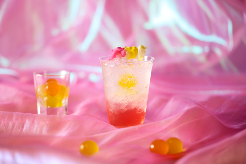 赤と白のカクテル