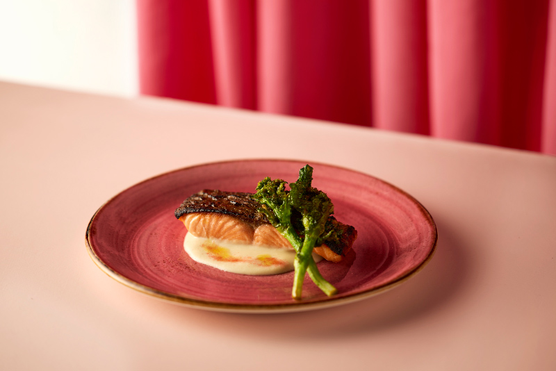 サーモンの焼き上げ