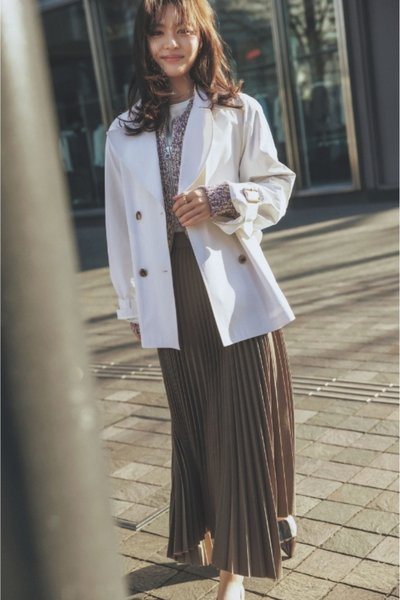 【3/3のコーデ】華やぎを凛と引き締める、春の通勤スタイル