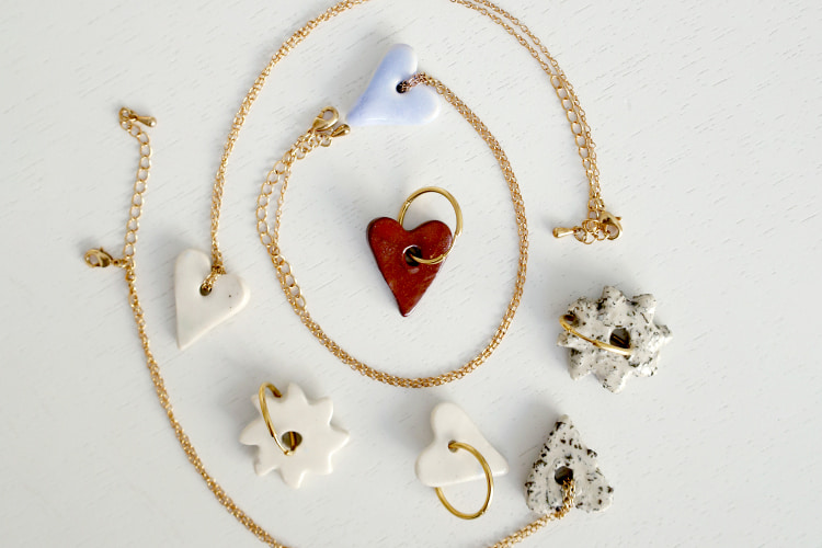 ネックレスとイヤリング