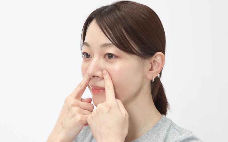 小鼻の横ほぐし
