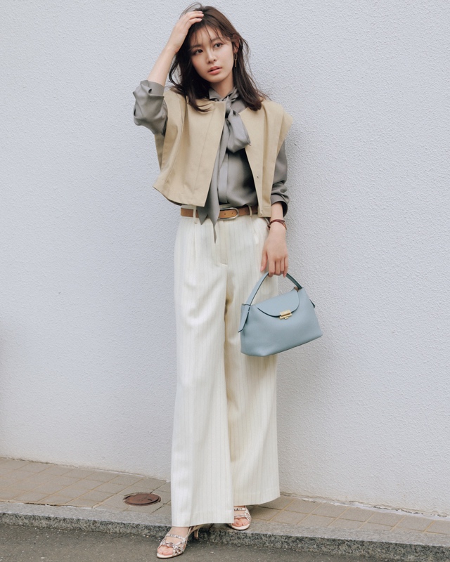 マルウェイアウターのコーデ