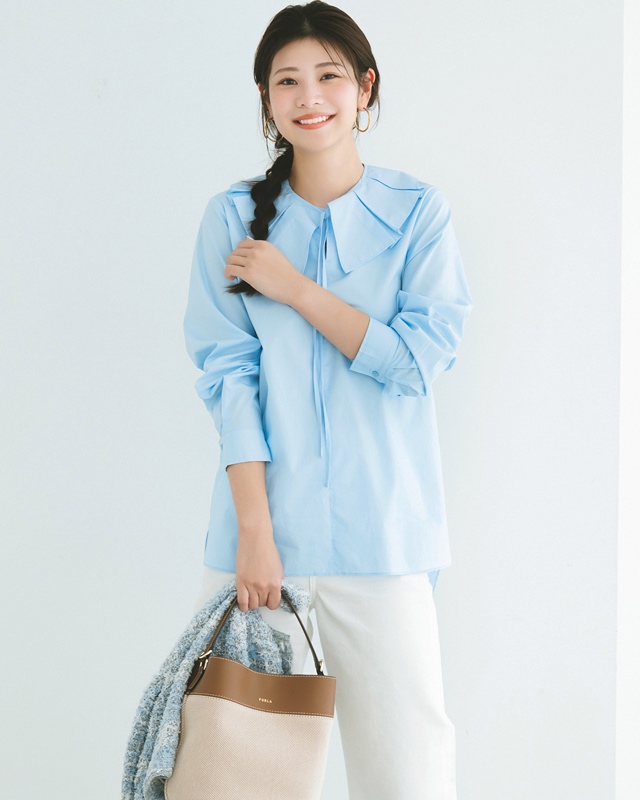 襟付きトップスコーデ