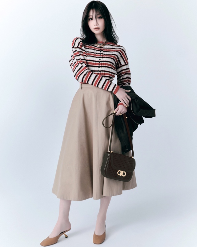 ボーダーカーデ×フレアスカート