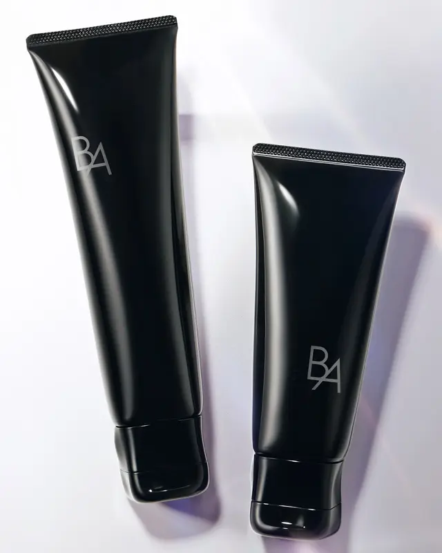 左から／ポーラ B.A クレンジングクリーム 130g ￥12,100・同 B.A ウォッシュ 100g ￥12,100