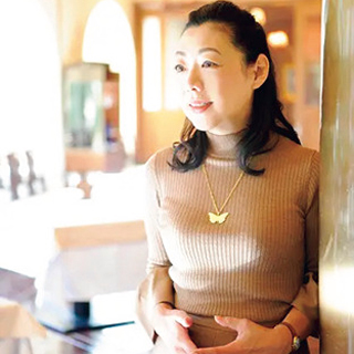 パーソナルスタイリストの荒川さん