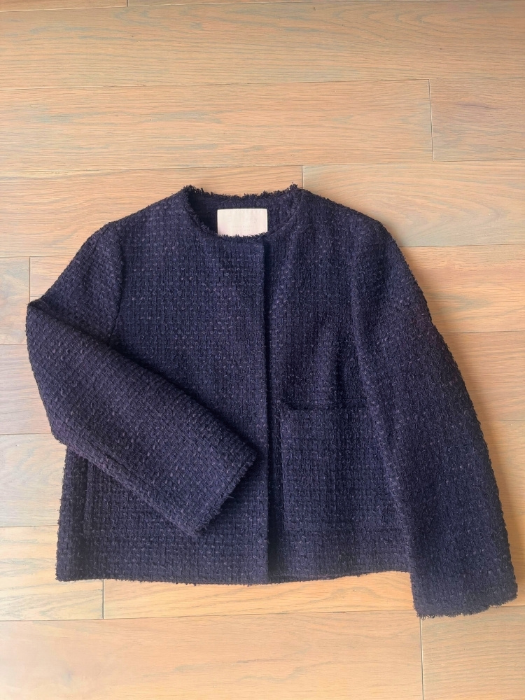 ジャケットの平置き写真