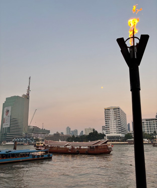 タイ料理レストラン「ティプタラ」