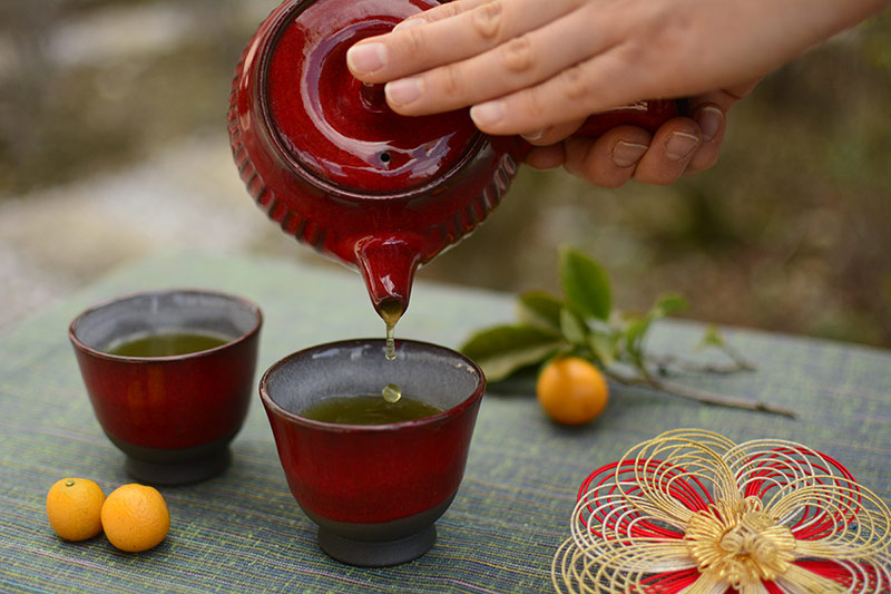 お茶の飲み比べ体験