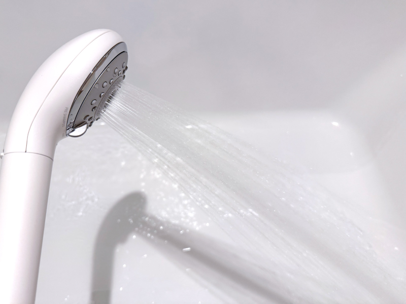 パナソニックのシャワーヘッド　プレシャンプーモードの水流写真