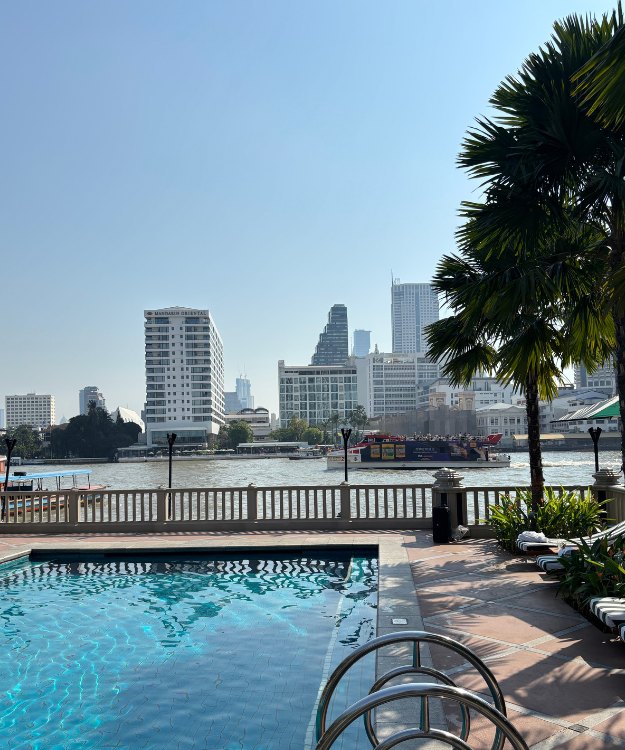 ザ・ペニンシュラバンコクのプール